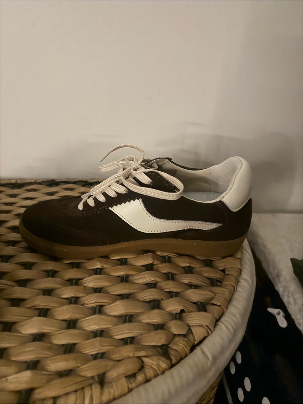 Casual Lace-Up Sneakers in chocolate Brown and White